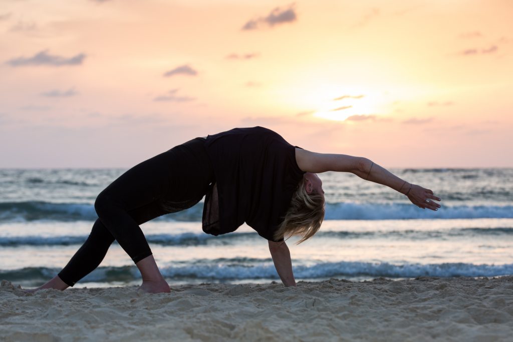 Wild Thing, Rockstar Pose, Sonnenuntergang, Yoga, Achtsamkeit